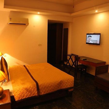 Magsons Resorts Vrindavan Kosi Extérieur photo